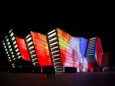Projeto de iluminação de paisagem noturna de Chongqing Grand Theater