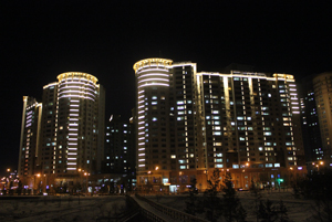 2018.10 Iluminação do bairro residencial de alto grau em Nursultan Highville, Cazaquistão