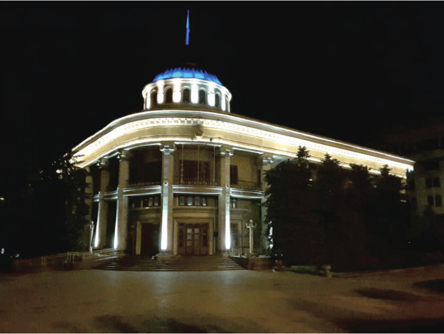 2016.4 Almaty, Cazaquistão - Edifício do Governo Distrital